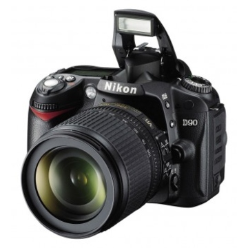 Nikon D90 Kit 18-200mm VR-II