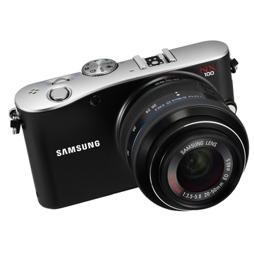 Цифровая зеркальная камера Samsung NX-100 KIT 20 mm