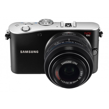 Цифровая зеркальная фотокамера Samsung NX-100 KIT 20-50 mm Silver (вспышка в комплекте)